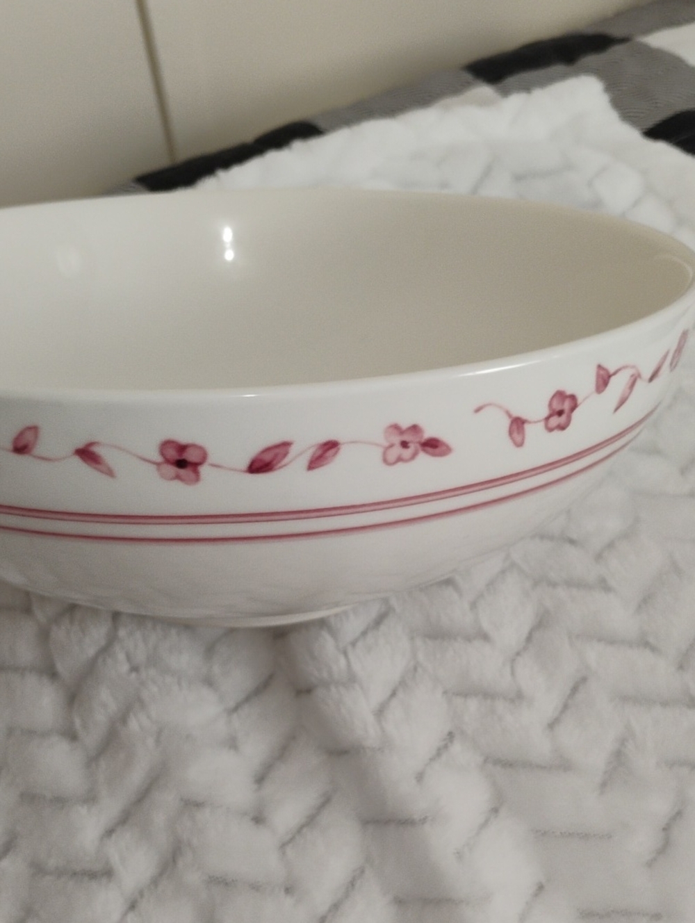 Pfaltzgraff White Ceramic Serving Bowl with Pink Floral Border